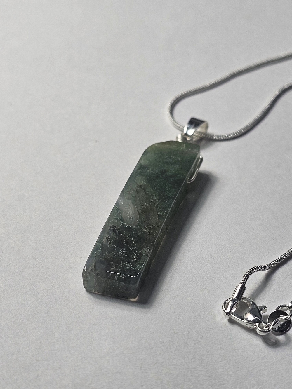 Silver Moss Agate Rectangular Pendant Necklace - Women Jewelry - Picture 6 of 7